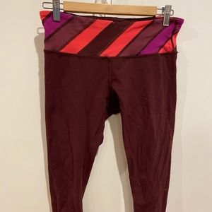 🍋 Rare Lululemon Crops with accent waistband